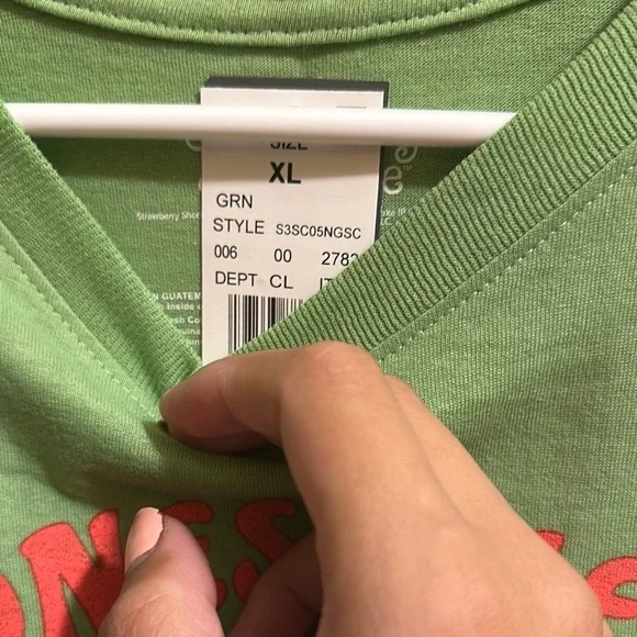 Strawberry shortcake Green Graphic T-Shirt - Picture 2 of 3